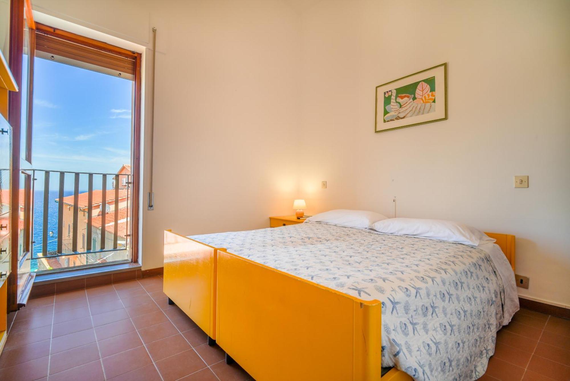 Da Ruggero - 100m Dal Porto Giglio Porto
